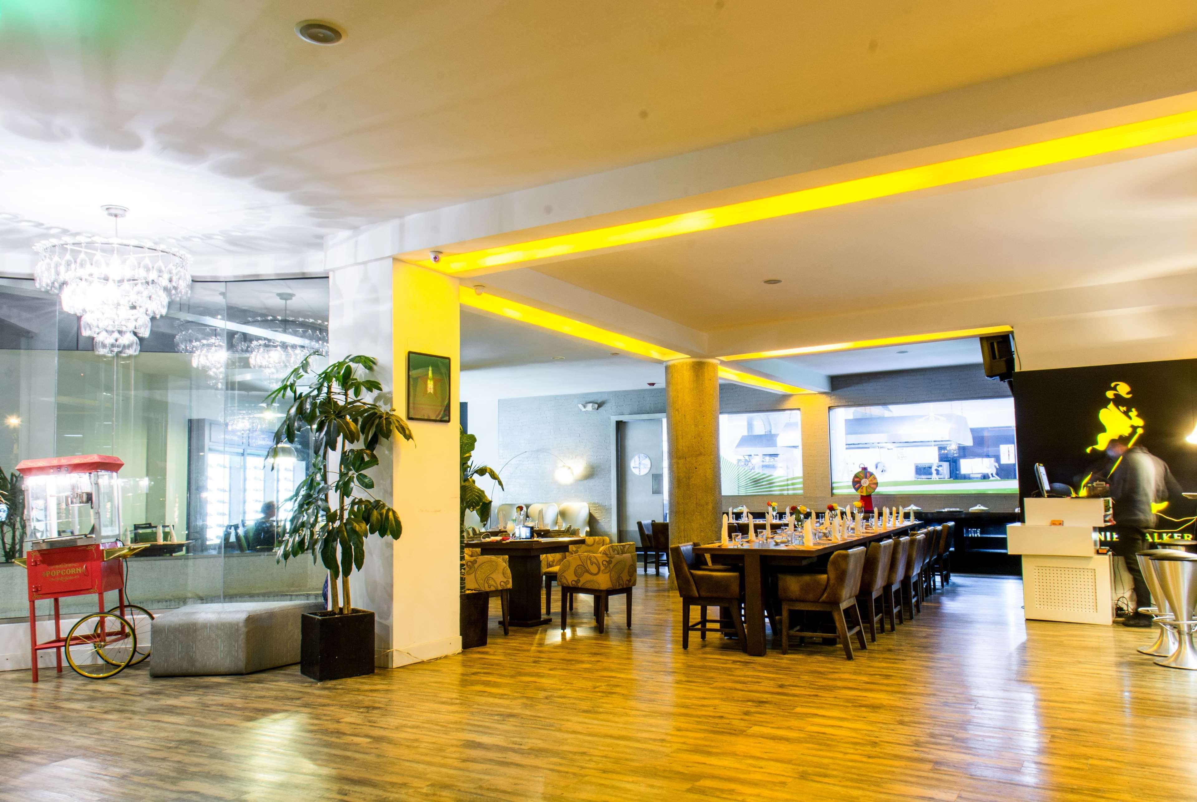 ทริป บาย วินด์แฮม กูเอนกา ซาอีร์ Hotel กูเอ็งกา ภายนอก รูปภาพ