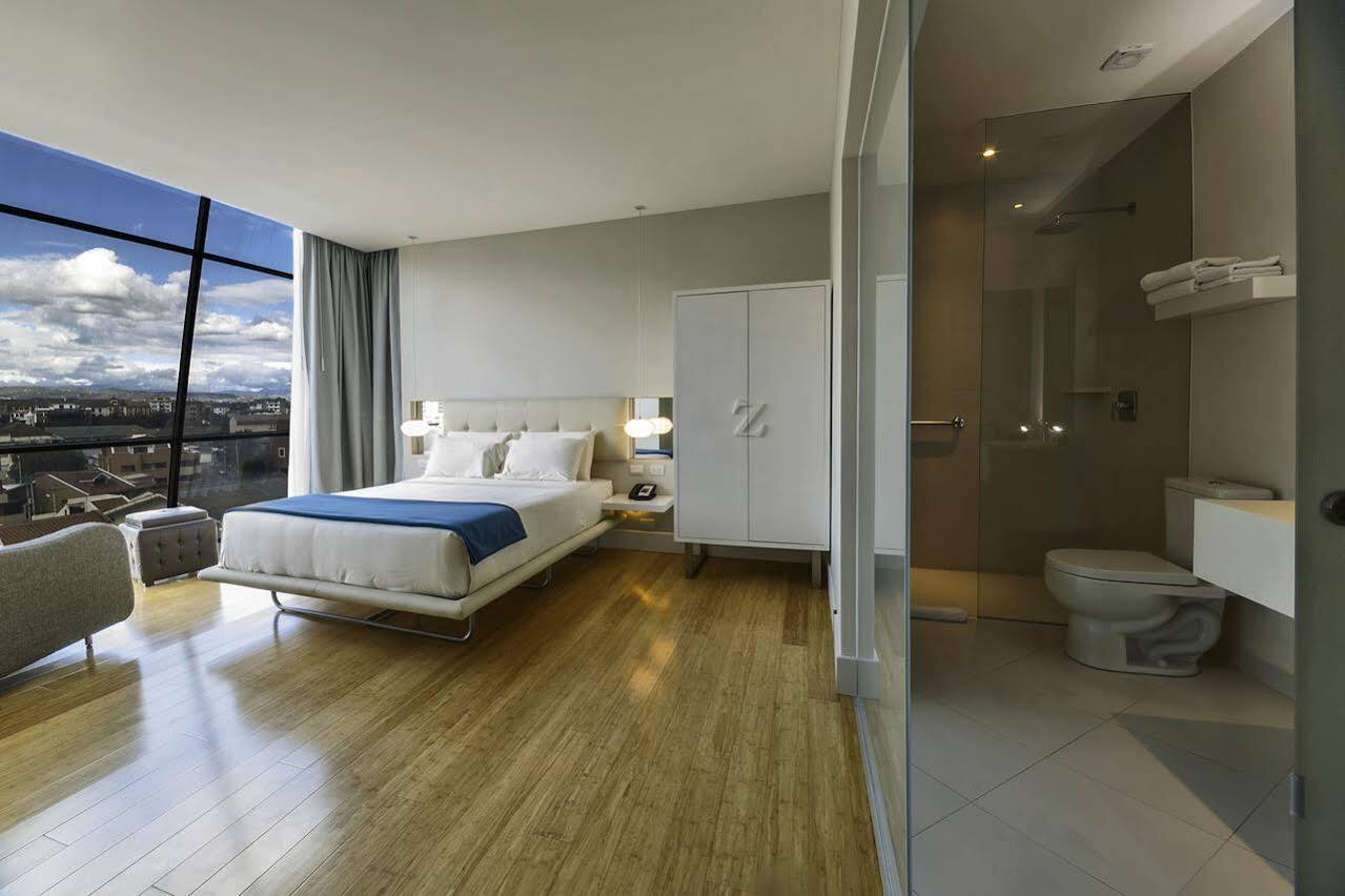 ทริป บาย วินด์แฮม กูเอนกา ซาอีร์ Hotel กูเอ็งกา ภายนอก รูปภาพ